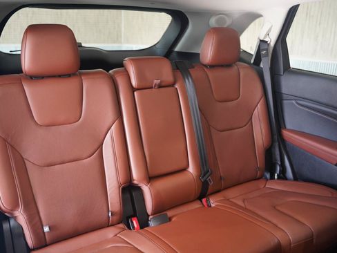 Used 2015 Ford Edge Titanium w/ Equipment Group 302A FWD image 34