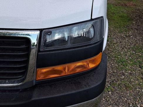 Used 2024 GMC Savana 2500 w/ Driver Convenience Package RWD image 7