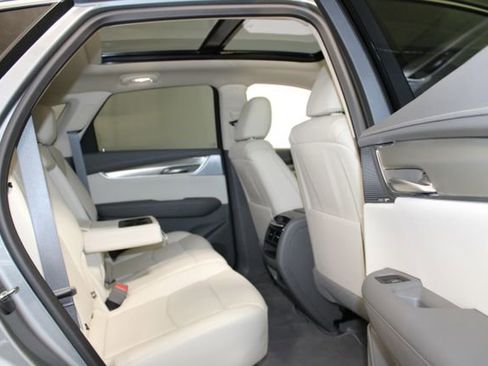 Certified 2023 Cadillac XT5 Premium Luxury AWD/4WD image 13