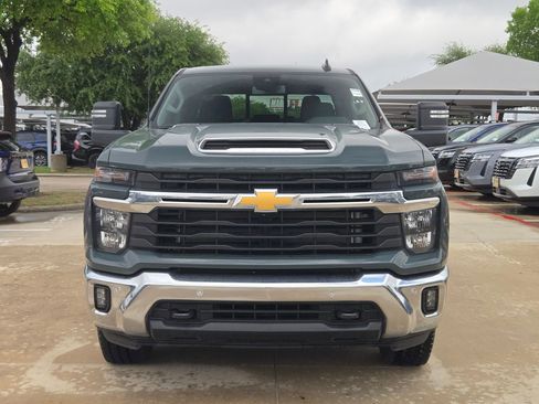 Used 2025 Chevrolet Silverado 2500 LT w/ All Star Edition image 8