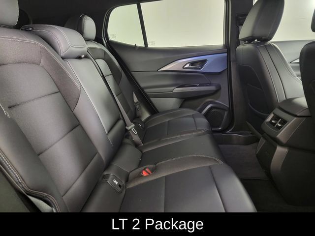 Used 2025 Chevrolet Equinox EV LT FWD image 16