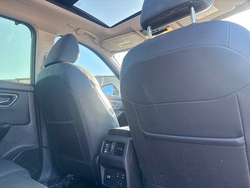 Certified 2023 Nissan Rogue Platinum w/ Platinum Premium Package AWD/4WD image 25