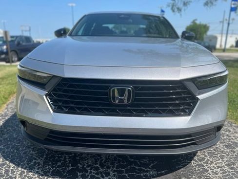 Used 2024 Honda Accord Sport image 3