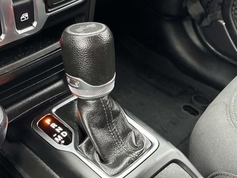 Used 2022 Jeep Wrangler Sport AWD/4WD image 28