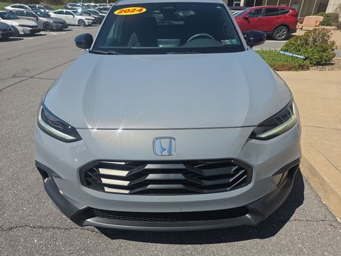 Used 2024 Honda HR-V Sport image 2