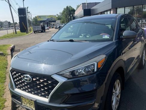 Used 2019 Hyundai Tucson SE AWD/4WD image 2