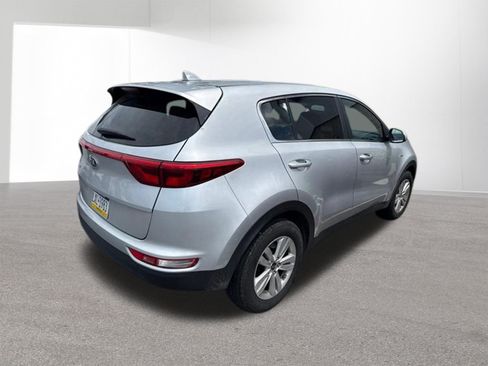 Used 2019 Kia Sportage LX AWD/4WD image 6