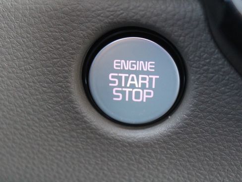 New 2026 Kia Carnival EX FWD image 39