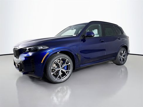 New 2026 BMW X5 xDrive50e w/ M Sport Package image 3
