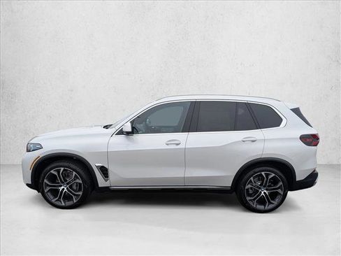 New 2026 BMW X5 xDrive40i w/ Climate Comfort Package image 9