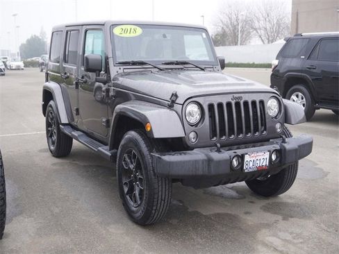 Used 2018 Jeep Wrangler Unlimited Sahara image 1