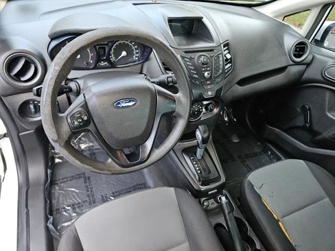 Used 2015 Ford Fiesta S FWD image 4