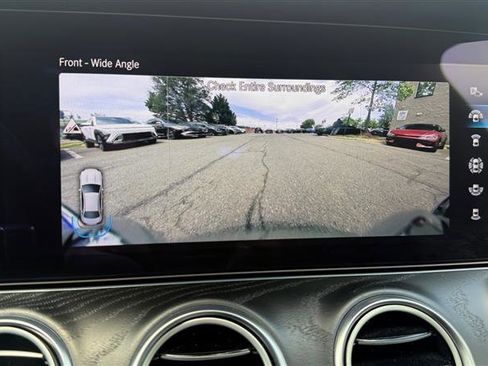 Used 2022 Mercedes-Benz E 350 Sedan w/ Driver Assistance Package image 34
