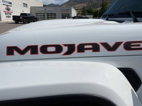 Used 2023 Jeep Gladiator Mojave w/ Cold Weather Group image 10