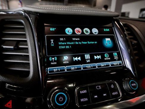Used 2019 Chevrolet Impala LT FWD image 35