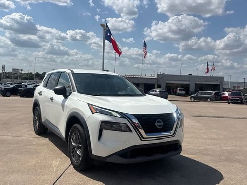 Certified 2023 Nissan Rogue S AWD/4WD image 2