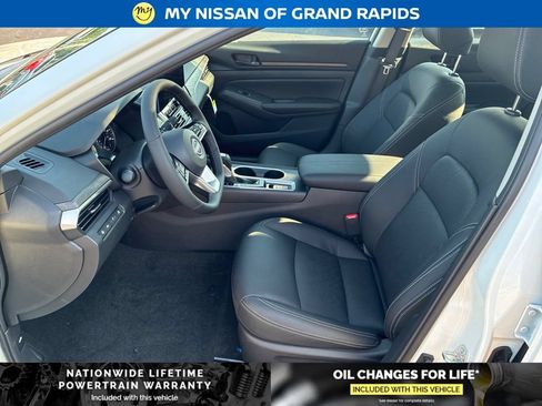 New 2026 Nissan Altima 2.5 SV w/ SV Premium Package AWD/4WD image 15