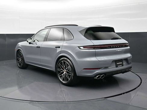 New 2026 Porsche Cayenne S AWD/4WD image 3