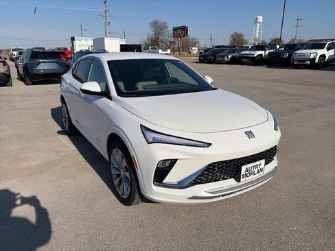 New 2026 Buick Envista Avenir image 8