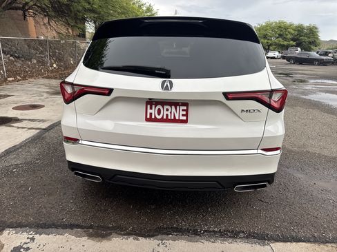 Used 2023 Acura MDX FWD image 6