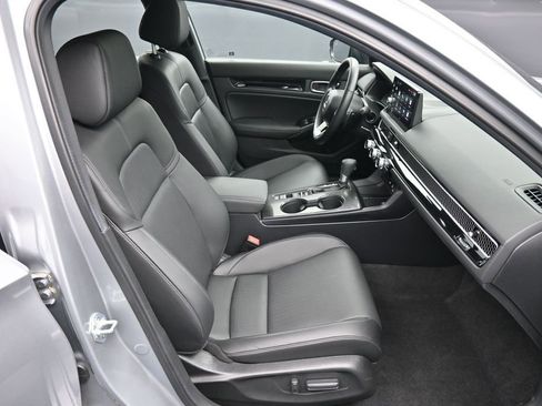 Certified 2025 Honda Civic Sport Touring image 23
