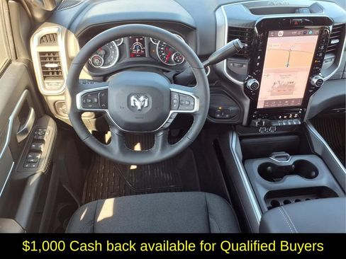 New 2026 RAM 2500 Big Horn AWD/4WD image 2