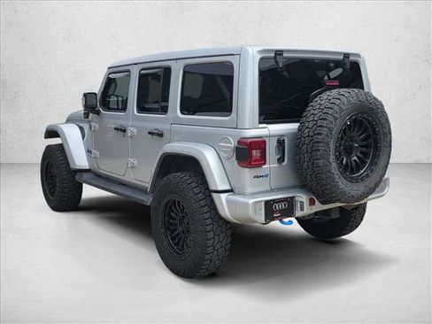 Used 2022 Jeep Wrangler Unlimited Sahara AWD/4WD image 7
