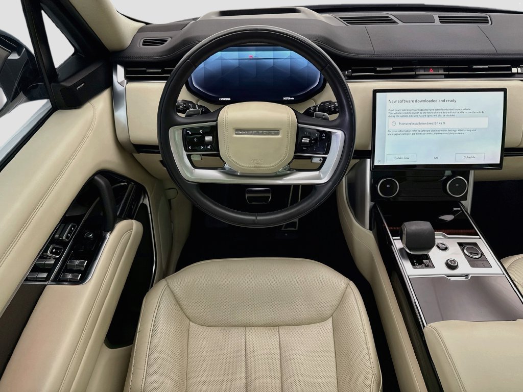 Used 2023 Land Rover Range Rover SE AWD/4WD image 10