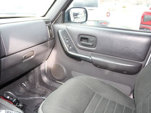 Used 2001 Jeep Cherokee Sport image 60