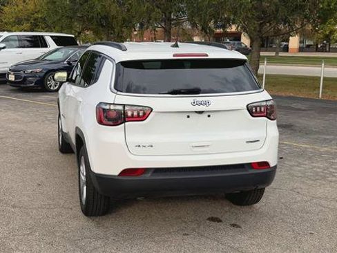 Used 2023 Jeep Compass Latitude image 7