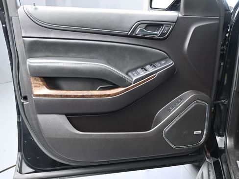 Used 2016 Chevrolet Tahoe LT image 29