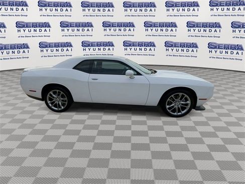 Used 2023 Dodge Challenger GT image 9