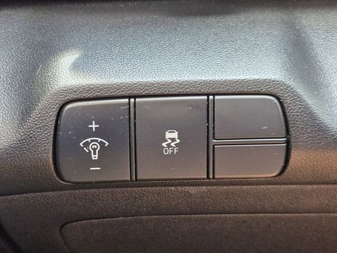Certified 2024 Hyundai Elantra SEL FWD image 26