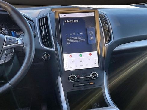 Used 2023 Ford Edge SEL image 6