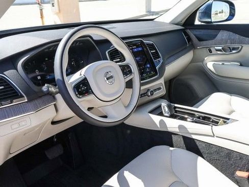 Used 2023 Volvo XC90 T8 Plus w/ Protection Package Premier image 20