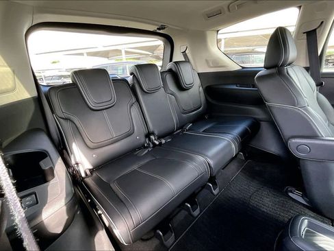 Certified 2025 INFINITI QX80 Sensory image 40