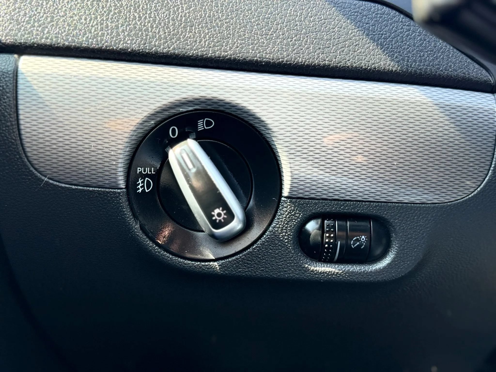 Used 2018 Volkswagen Jetta Wolfsburg Edition FWD image 26
