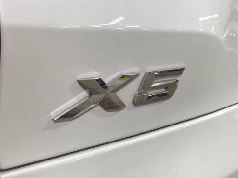 Used 2023 BMW X5 xDrive40i w/ Premium Package AWD/4WD image 32