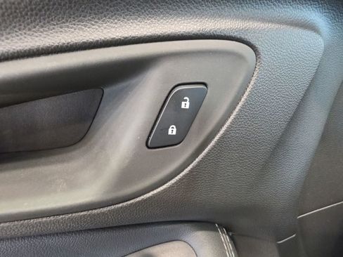 Used 2024 Buick Encore GX Preferred FWD image 17