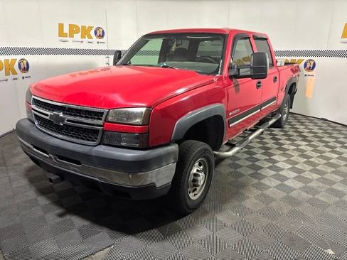 Used 2006 Chevrolet Silverado 2500 LT AWD/4WD image 7