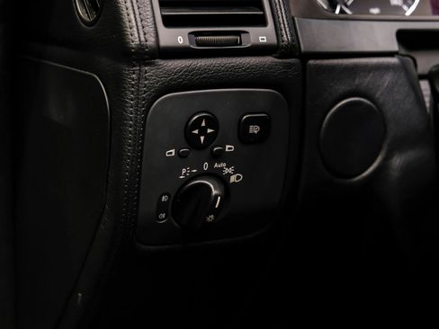 Used 2011 Mercedes-Benz G 550 image 37