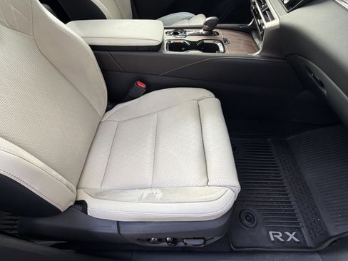 Used 2024 Lexus RX 350 FWD w/ Convenience Package image 44
