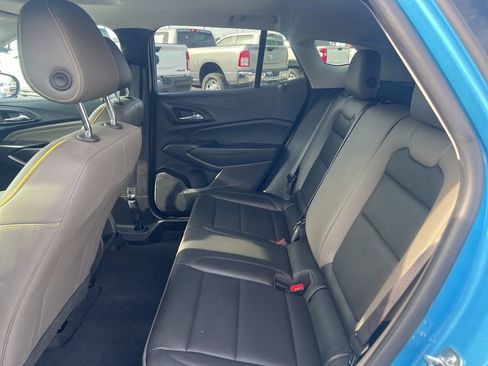 Used 2025 Chevrolet Trax ACTIV w/ Sunroof Package image 8