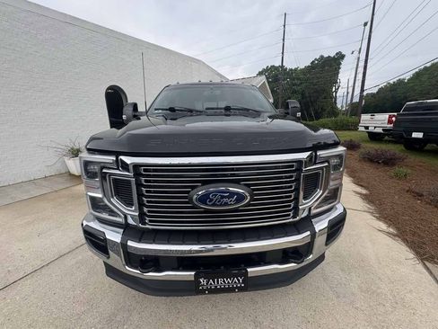 Used 2022 Ford F350 Lariat w/ Lariat Ultimate Package AWD/4WD image 3