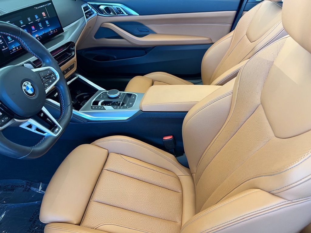 Used 2025 BMW M440i Convertible RWD image 14
