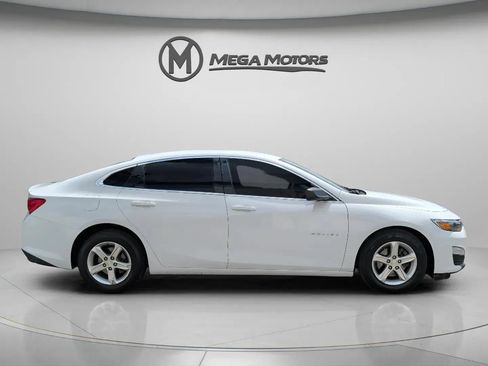 Used 2021 Chevrolet Malibu LS FWD image 9