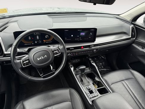 Used 2024 Kia Sorento S image 15