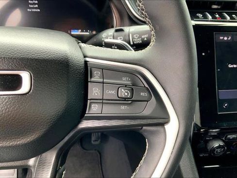 Certified 2023 Jeep Grand Cherokee Altitude image 20