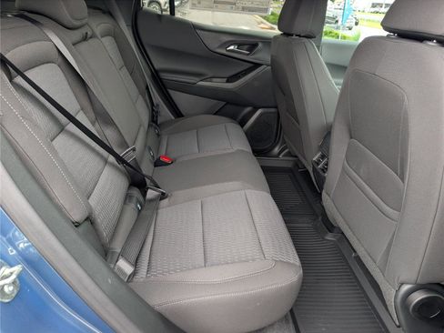 New 2026 Chevrolet Equinox LT w/ LPO, Floor Liner Package FWD image 7