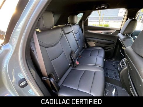 Used 2023 Cadillac XT5 Luxury w/ LPO, Floor Liner Package AWD/4WD image 18